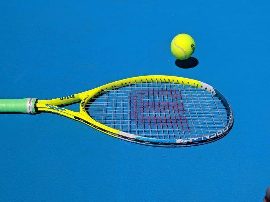 HƯỚNG DẪN 5 CÁCH CHỌN VỢT TENNIS PHÙ HỢP